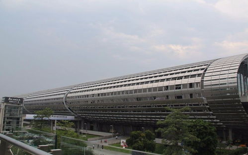 環(huán)翠鏤空鋁板工廠批發(fā)與鞋帽批發(fā)的跨界聯(lián)動 裝飾建材與時(shí)尚產(chǎn)業(yè)的協(xié)同發(fā)展